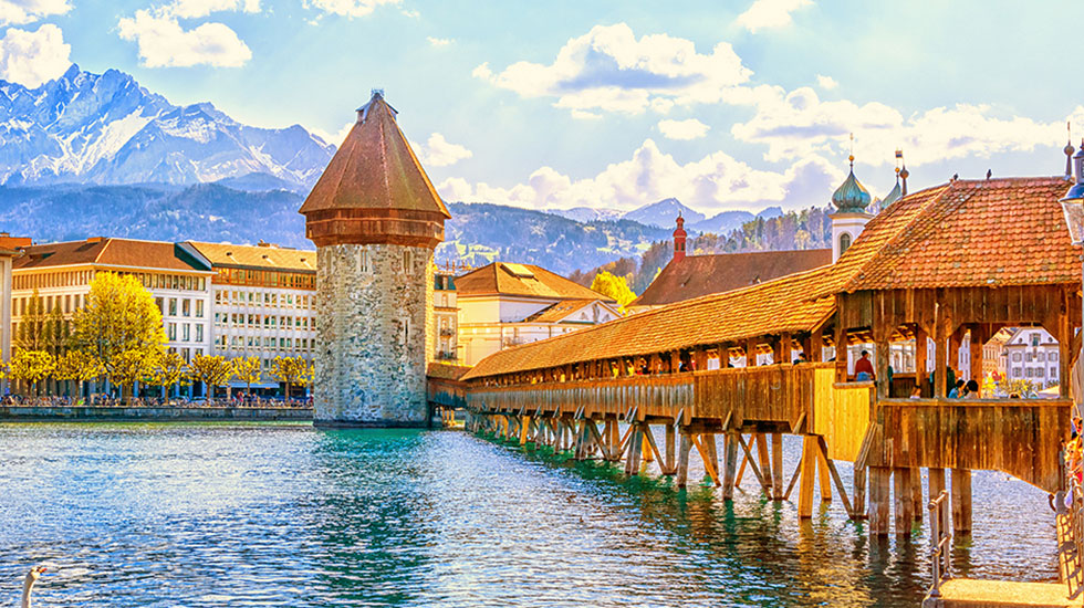 Chiếc cầu Chapel Lucerne - Tour Thụy SĨ giá rẻ