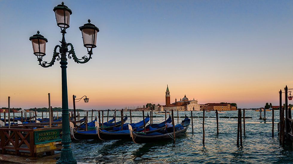 Italy_Boats_Sunrises_and_sunsets_Venice_Street - Tour Du Lịch Ý