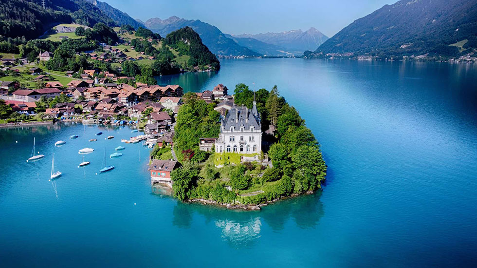 Ngôi làng Iseltwald bên bờ hồ Brienz - Du lịch Thụy Sĩ