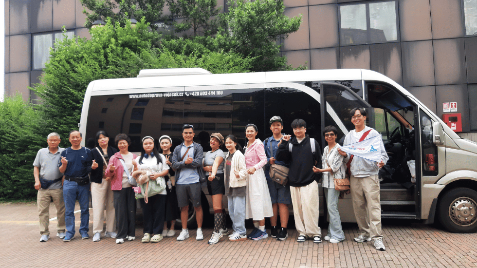 Xe du lịch chất lượng cao