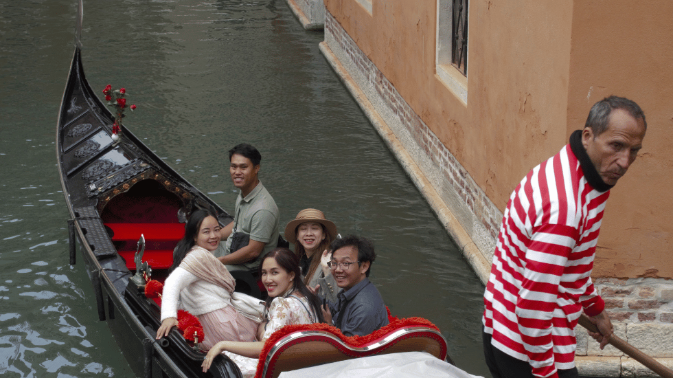 Trãi nghiệm thuyền Gondola Venice