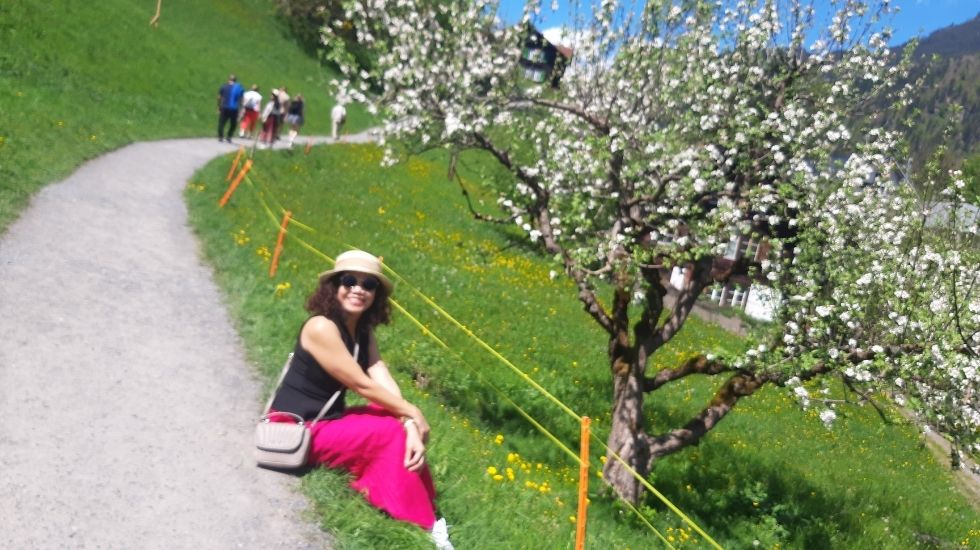 Thung lũng Lauterbrunnen vào xuân